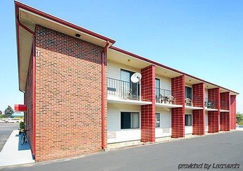 Motel Red Roof & Newport - Middletown, Ri